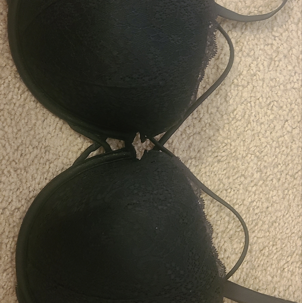 Black lace pink bra 36DDD